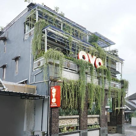 Super Oyo 444 Rafitha Homestay Baturetno Εξωτερικό φωτογραφία