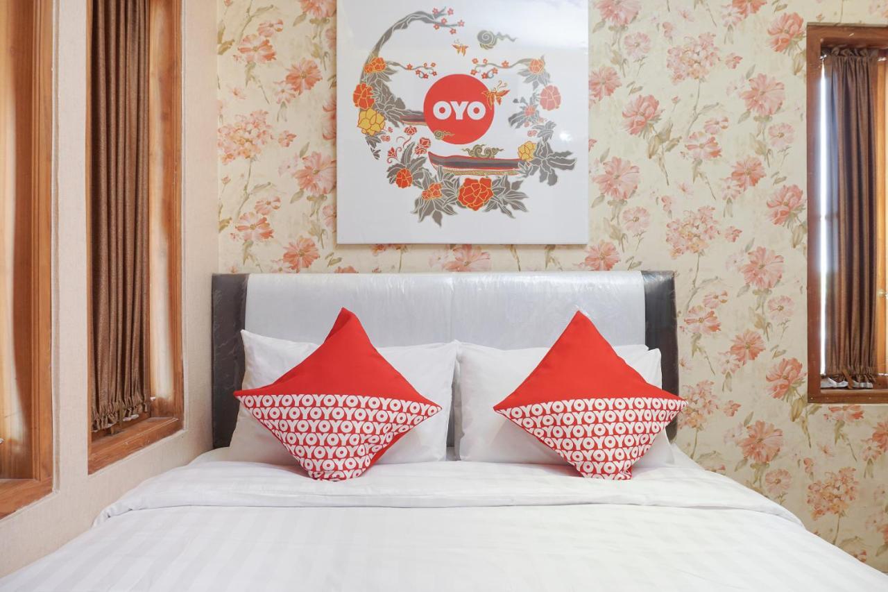 Super Oyo 444 Rafitha Homestay Baturetno Εξωτερικό φωτογραφία