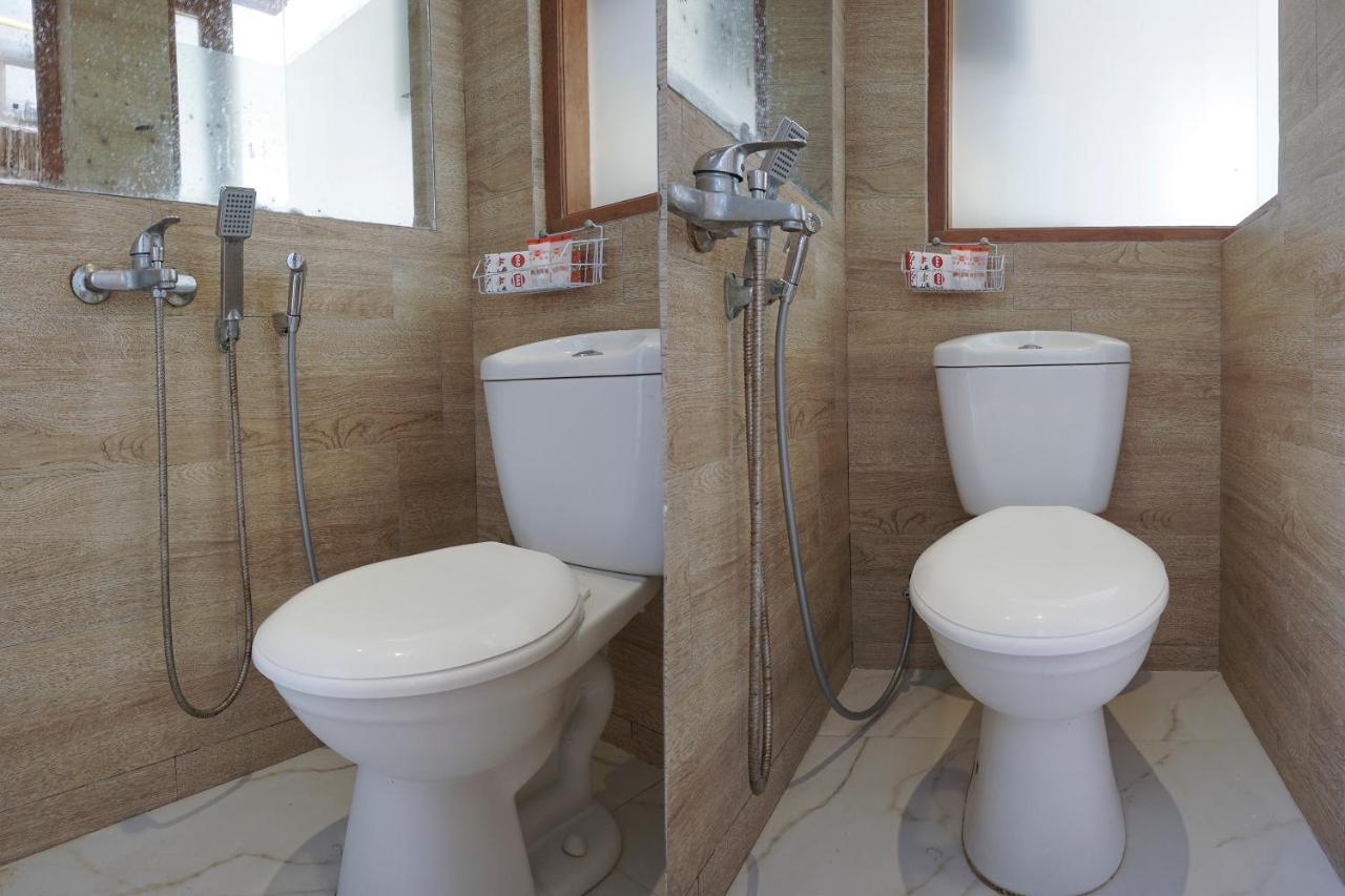 Super Oyo 444 Rafitha Homestay Baturetno Εξωτερικό φωτογραφία
