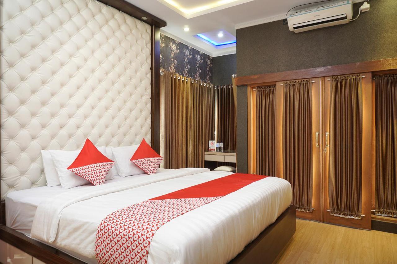 Super Oyo 444 Rafitha Homestay Baturetno Εξωτερικό φωτογραφία